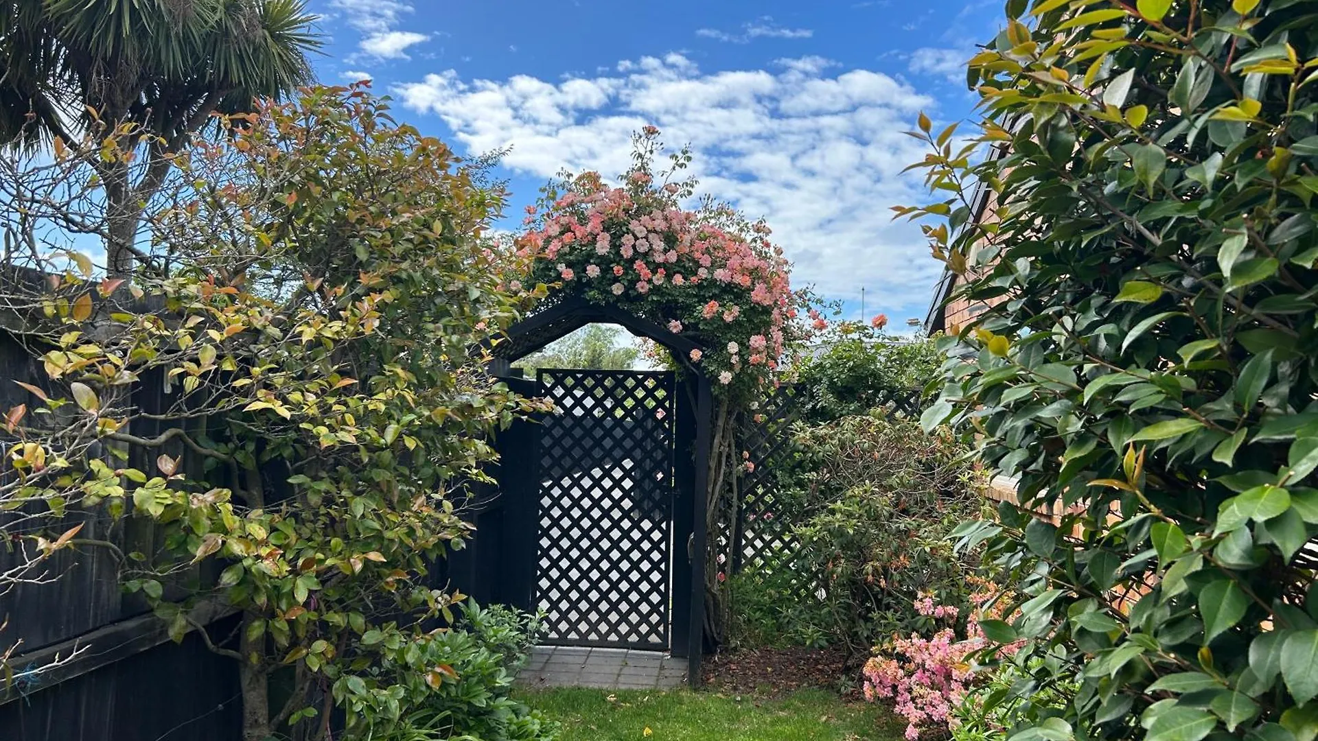 Villa Sunny Garden Retreat - 3-Br Home Near Mall, City & Airport Christchurch Nieuw-Zeeland